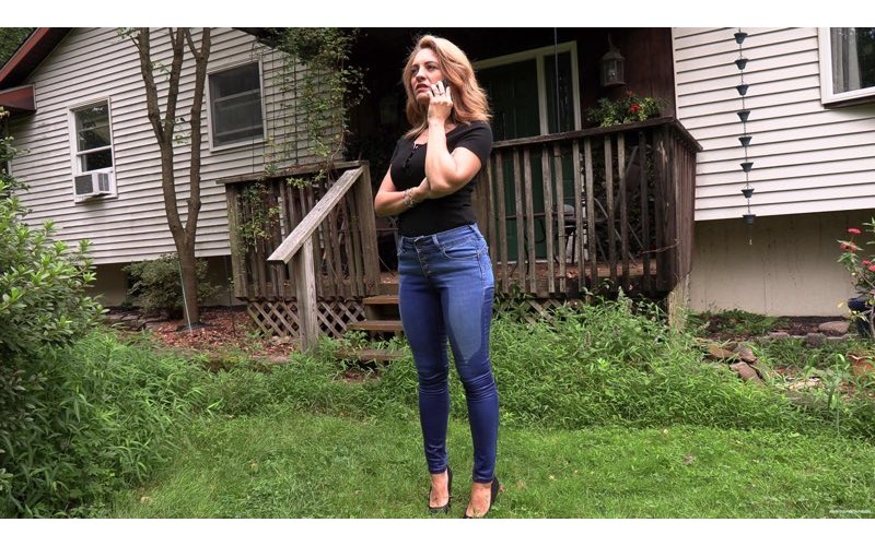 Long Distance Call 2 (MP4) - Alba Zevon